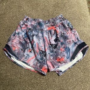 Lululemon hotty hot shorts size 2